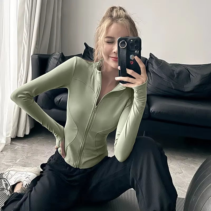 Women's Quick-Dry Yoga Tops for Fitness and Exercise - 2024 Collection
